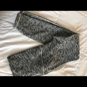 GapFit maternity leggings